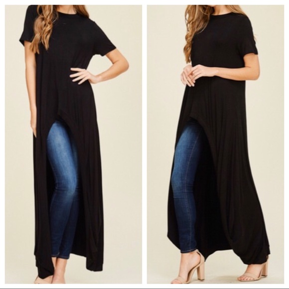 Dresses & Skirts - ✨LAST ONE✨High low 3/4  sleeve top